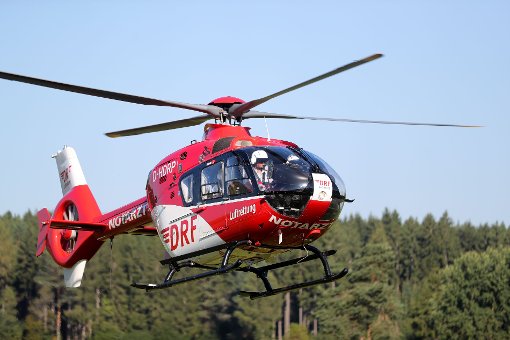 Der lebensgefährlich verletzte Fahrradfahrer wurde mit dem Helikopter in eine Klinik geflogen. (Symbolbild) Foto: Marc Eich