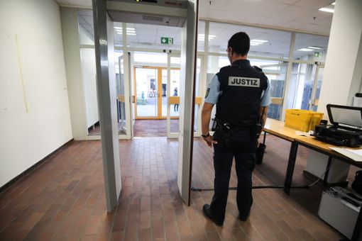Nach nur drei Verhandlungstagen ist der Prozess gegen einen Drogenhändlering aus dem Schwarzwald-Baar-Kreis unterbrochen worden. Foto: Eich