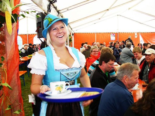Volle Reihen, fröhliche Gäste, viele Spenden: Das Albvereinsfest war ein voller Erfolg.  Foto: Hoffmann