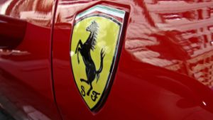Ferrari kracht in Gengenbacher Bushaltehäuschen 
