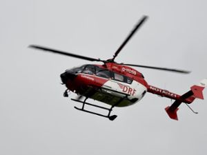 Ein Rettungshubschrauber flog die 15-Jährige in eine Klinik nach Karlsruhe. (Symbolfoto) Foto: dpa