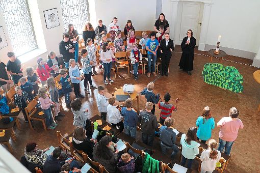 60 Kinder und Jugendliche feiern mit ihren Familien und der Gemeinde in der Christuskirche das Ende der Kinderbibelwoche. Foto: Fischer Foto: Schwarzwälder-Bote