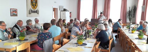 Nicht nur mit Worten, auch mit einem guten Essen sollten Helfer, Unterstützer und Förderer der Beinberger Dorfgemeinschaft Anerkennung sowie Wertschätzung erfahren. Foto: Privat Foto: Schwarzwälder Bote