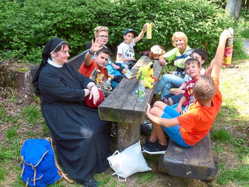 Schüler der dritten und vierten Klasse waren auf Orientierungsfahrt im Kloster Heiligenbronn. Foto: Grundschule Foto: Schwarzwälder Bote