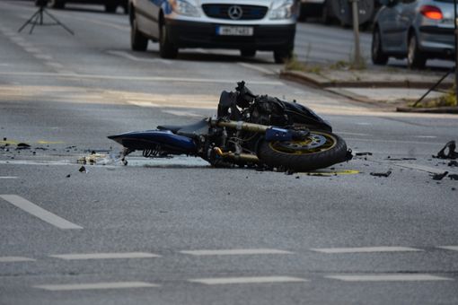 Ein Mofa-Fahrer ist in Rohrdorf schwer gestürzt. (Symbolbild) Foto: fsHH/Pixaby