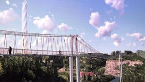 Überraschung: Hängebrücke kommt ohne Stützen aus