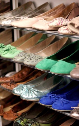 Accessoires wie Handtaschen, Schmuck, Deko, aber  auch Schuhe werden angeboten. Foto: Pixabay Foto: Schwarzwälder Bote