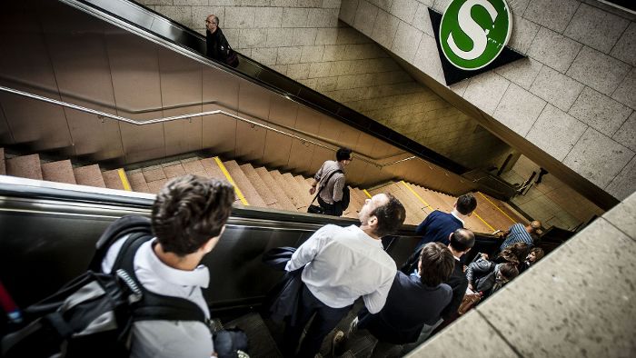 Defekter Zug im Tunnel – 100 S-Bahnen ausgefallen