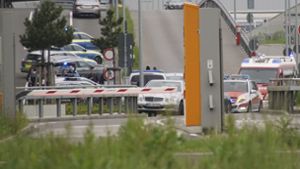 Schüsse im Mercedes-Werk – ein Toter und ein Schwerverletzter