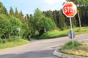 Der Technische Ausschuss  fordert den Kreis zum Bau eines Kreisverkehrs  an der  Stumpenkreuzung auf.  Foto: Heinig Foto: Schwarzwälder Bote