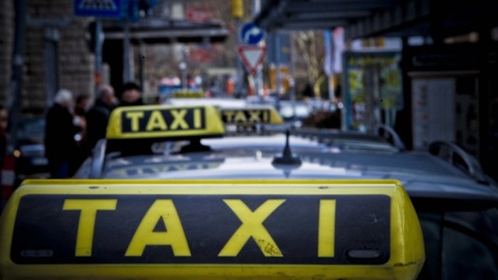 Taxigewerbe fährt  ins Verderben
