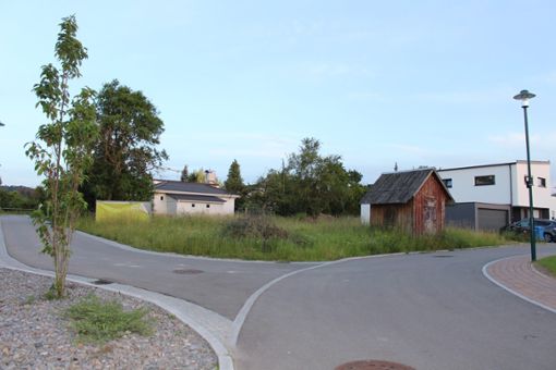 Auf dem freien Grundstück im Hesseweg soll das Mehrfamilienhaus mit fünf Wohneinheiten gebaut werden.  Foto: Fahrland Foto: Schwarzwälder Bote