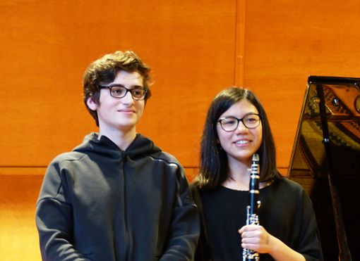 Jan Luka Diebold und Chiara Holtmann sind Bundessieger bei  Jugend musiziert.  Foto: Riedel Foto: Schwarzwälder Bote