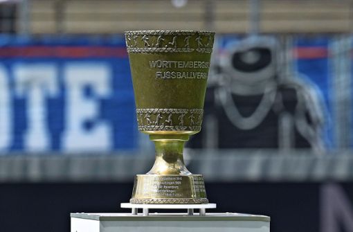 Um ihn geht es: der WFV-Pokal beim Endspiel im Stuttgarter Waldaustadion. Foto: Eibner-Pressefoto I Tobias Baur/Eibner-Pressefoto