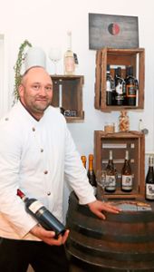 Pascal Marquardt wird künftig im ehemaligen Toscana, das nun Restaurant Zum Musikhaus heißt, kochen und Weine servieren. Foto: R. Müller Foto: Schwarzwälder Bote
