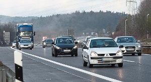 Freie Fahrt: Auf der A 81 im Hegau gibt es vorerst keine Geschwindigkeitsbegrenzung. Foto: Seeger