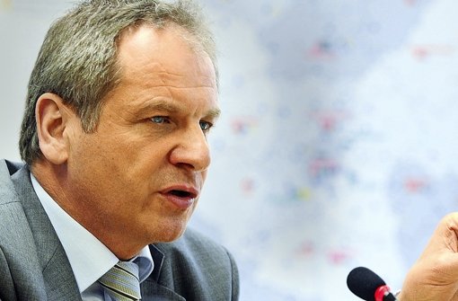 Baden-Württembergs Innenminister Reinhold Gall fordert im Kampf gegen die Mafia die Vorratsdatenspeicherung. Foto: dpa