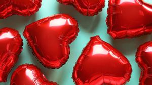 1000 Luftballon-Herzen zum Valentinstag