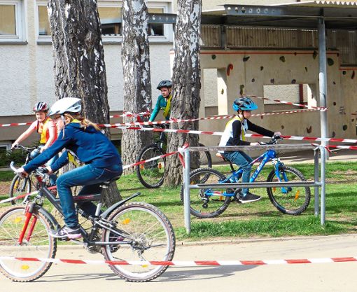 Eine    eigene Fahrrad-AG hat  die  Zellerschule       Foto: Schneider Foto: Schwarzwälder Bote