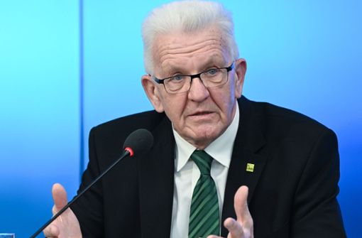 Ministerpräsident Winfried Kretschmann warnt aus gutem Grund vor schwierigen Zeiten und Wohlstandsverlusten. Foto: dpa/Bernd Weißbrod
