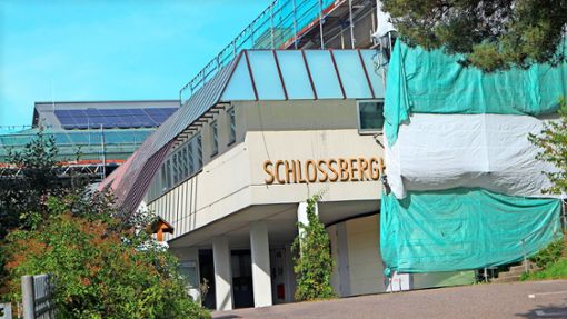 Die Arbeiten an der Schlossberghalle werden fortgesetzt. Aktuell  geht es um die neue Heizung. (Archivfoto) Foto: Ulrich Schlenker