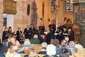 Der Gospelchor Voices, Hearts & Souls sorgt für die  musikalische Umrahmung.  Foto: Tonnemacher Foto: Schwarzwälder-Bote