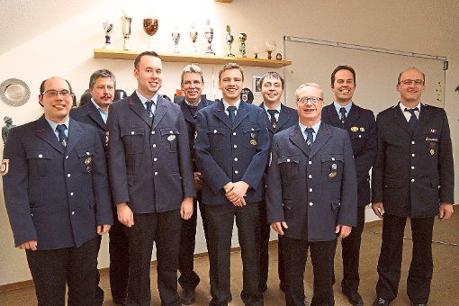 Die Feuerwehrabteilung Rosenfeld hat ihre Führungsspitze neu gewählt und engagierte Mitglieder geehrt. Foto: Bitzer Foto: Schwarzwälder-Bote