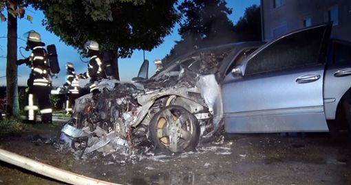 In der Nacht auf Mittwoch hat in Kippenheimweiler ein Auto gebrannt.  Foto: kamera24
