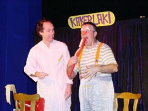 Das Kakerlaki Clowntheater gastiert anlässlich seines 30-jährigen Bestehens in St. Georgen. Foto: Theater im Deutschen Haus Foto: Schwarzwälder Bote