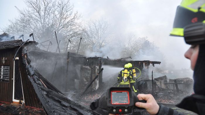 Vereinsheim brennt - hoher Schaden