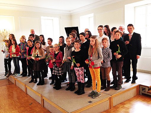 Junge Tastenkünstler: Albstädter Klavierschüler zeigten im Lautlinger Schloss, was sie können. Foto: Schwarzwälder-Bote