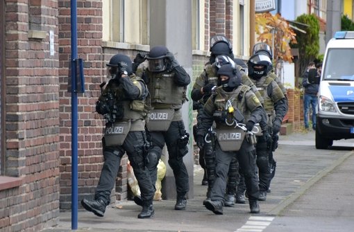 Die Ausrüstung der Polizei in Baden-Württemberg soll aufgerüstet werden. (Archivfoto) Foto: dpa