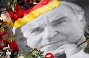 Trauer um Kanzler der Einheit: Die JU Rottweil fordert, eine Straße nach Helmut Kohl zu benennen. Foto: dpa