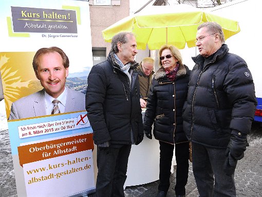 Amtsinhaber Jürgen Gneveckow (links) lässt sich vom Wahlergebnis am Sonntag nicht verunsichern und will in Bürgergesprächen weiterhin Überzeugungsarbeit leisten. Foto: Eyrich