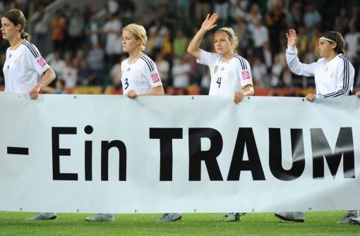 Der Traum vom WM-Titel in der Heimat erfüllte sich für Deutschlands Fußballfrauen nicht. Ihre Sportart hat aber von der WM in Deutschland stark profitiert.  Foto: dpa