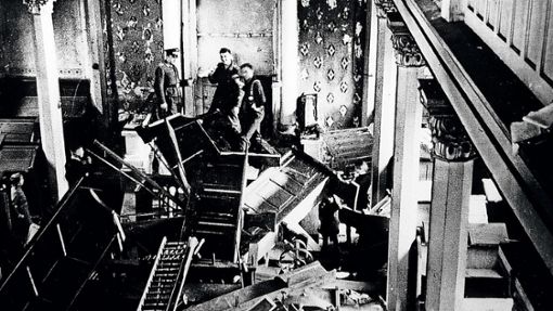 Dieses Foto wurde am 10. November 1938 aufgenommen. Es zeigt den Betsaal der Synagoge Kippenheim unmittelbar nach seiner Schändung durch die Nationalsozialisten. Foto: Förderverein