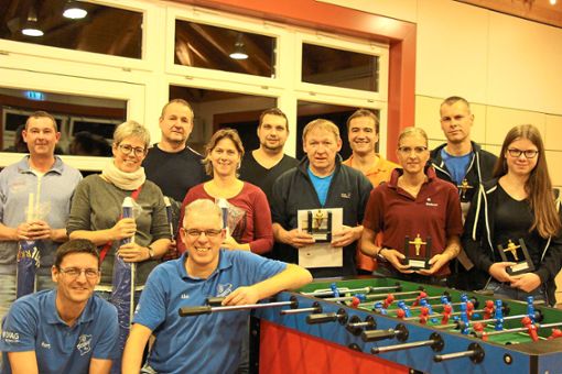 Die Gewinner des Tischkicker-Turniers der SpVgg Grömbach freuten sich über Siege und Preise. Foto: Schwarzwälder Bote