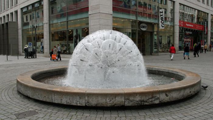 Stuttgarts Brunnen plätschern wieder