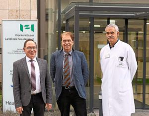 Sie stellen das neue Schmerzthearpie-Angebot am Horber MVZ vor, von links: Hermann Schwarz, Ralf Heimbach und Wolfgang Klotz Foto: Lück Foto: Schwarzwälder Bote