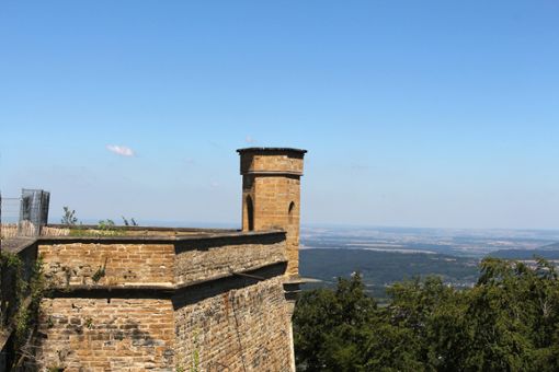 Die Mauern der Burg Hohenzollern weisen einige Schäden auf. Foto: Frank