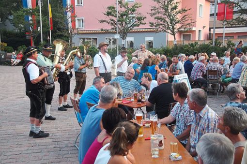 Die Gruppe Luft und Blech wird  beim diesjährigen Biergarten auf dem Furtwanger Marktplatz wieder für Stimmung sorgen. Archivfoto: Heimpel Foto: Schwarzwälder Bote