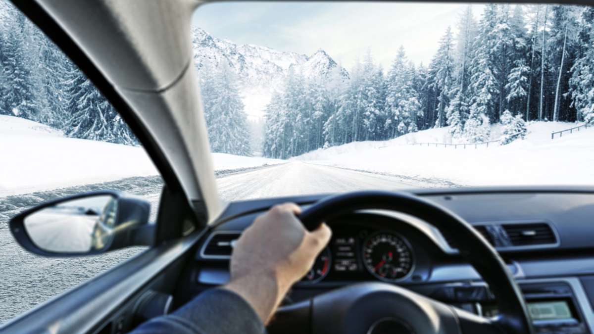 Im Winter: Das sollten Fahrer immer im Auto haben