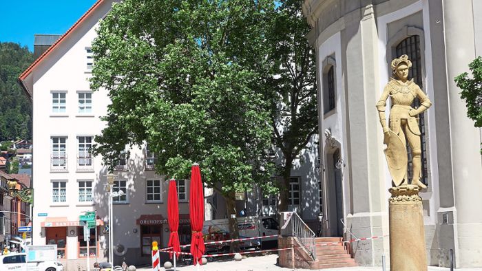 Steinschlag: Zugang zur Stadtkirche gesperrt