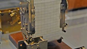 Antriebe für Papierstreifen erfordern feinmechanische Präzision. Foto: Stephan Hübner
