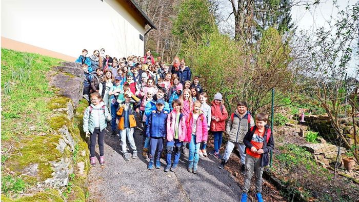 Schulkinder in Bad Herrenalb: Wasserwerk unter die Lupe genommen