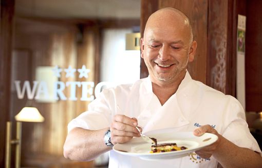 Oliver Gläßel vom Hotel-Restaurant Warteck wurde erneut mit einem Bib Gourmand ausgezeichnet.   Foto: Müller-Werbung