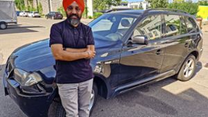 Mohar Raghbir Sing ist   als Taxifahrer mit dem Turban bekannt