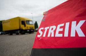 Der Poststreik geht am Samstag in Baden-Württemberg unvermindert weiter.  Foto: dpa