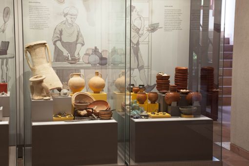 Exponate im Museum lassen Rückschlüsse auf das Leben der Frauen im römischen Rottweil zu.  Foto: Museum Foto: Schwarzwälder Bote