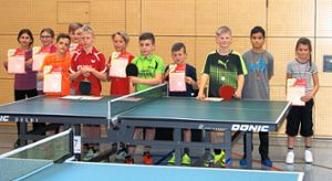 Beim Bezirksentscheid der mini-Meisterschaften der Tischtenniskinder im Bezirk Oberer-Neckar freuten sich die Sieger.  Foto: Klaiber Foto: Schwarzwälder-Bote